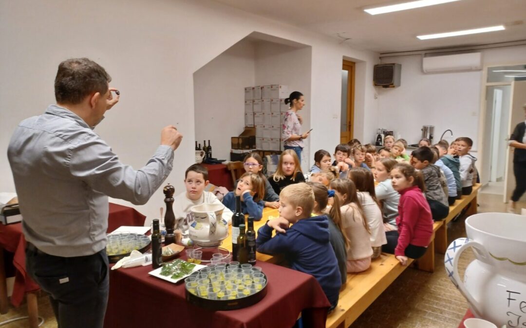 Učenici 2. razreda uče o zanimanjima…