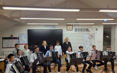 Božićni koncert učenika harmonike